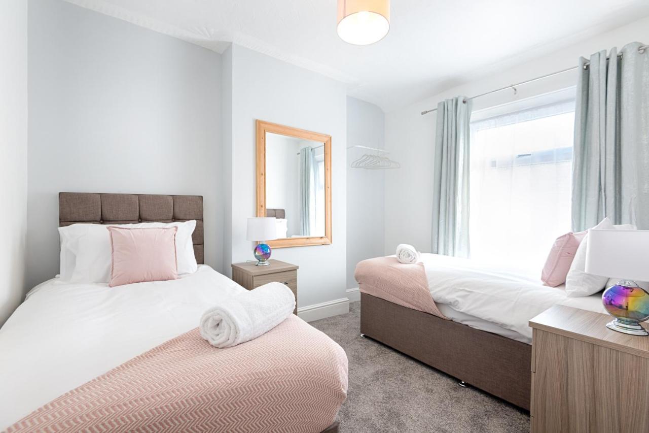 City Centre, Parking, Smart Tv'S In All Rooms Swansea Extérieur photo