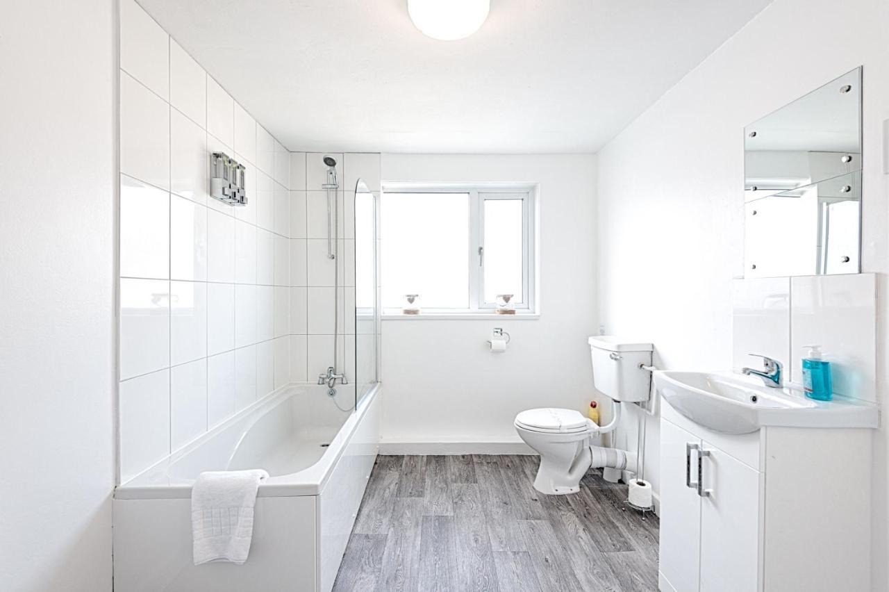 City Centre, Parking, Smart Tv'S In All Rooms Swansea Extérieur photo