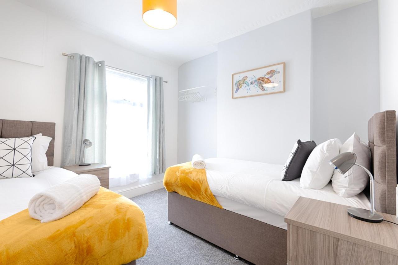 City Centre, Parking, Smart Tv'S In All Rooms Swansea Extérieur photo