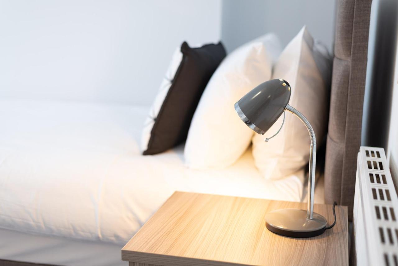 City Centre, Parking, Smart Tv'S In All Rooms Swansea Extérieur photo