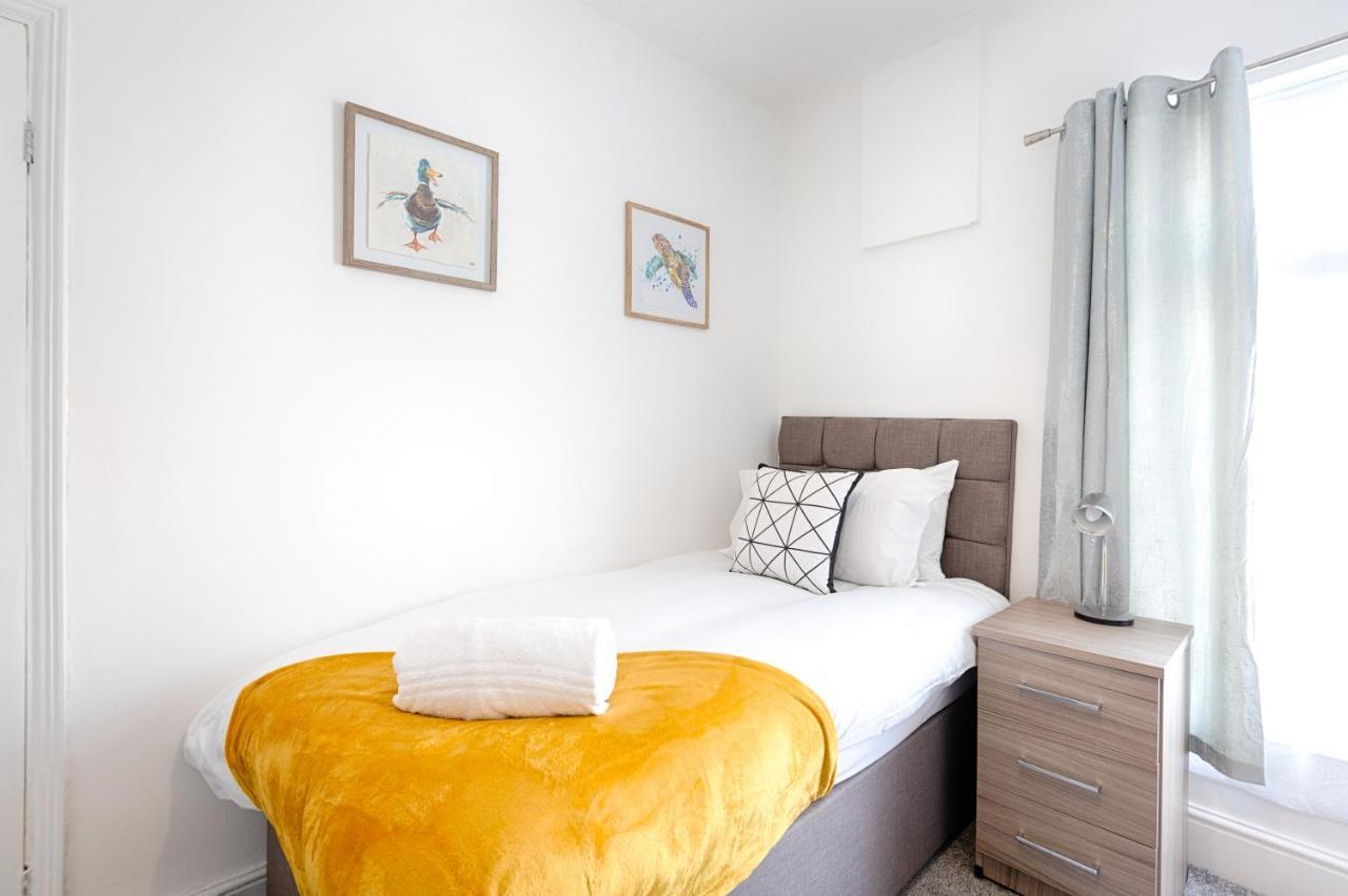 City Centre, Parking, Smart Tv'S In All Rooms Swansea Extérieur photo