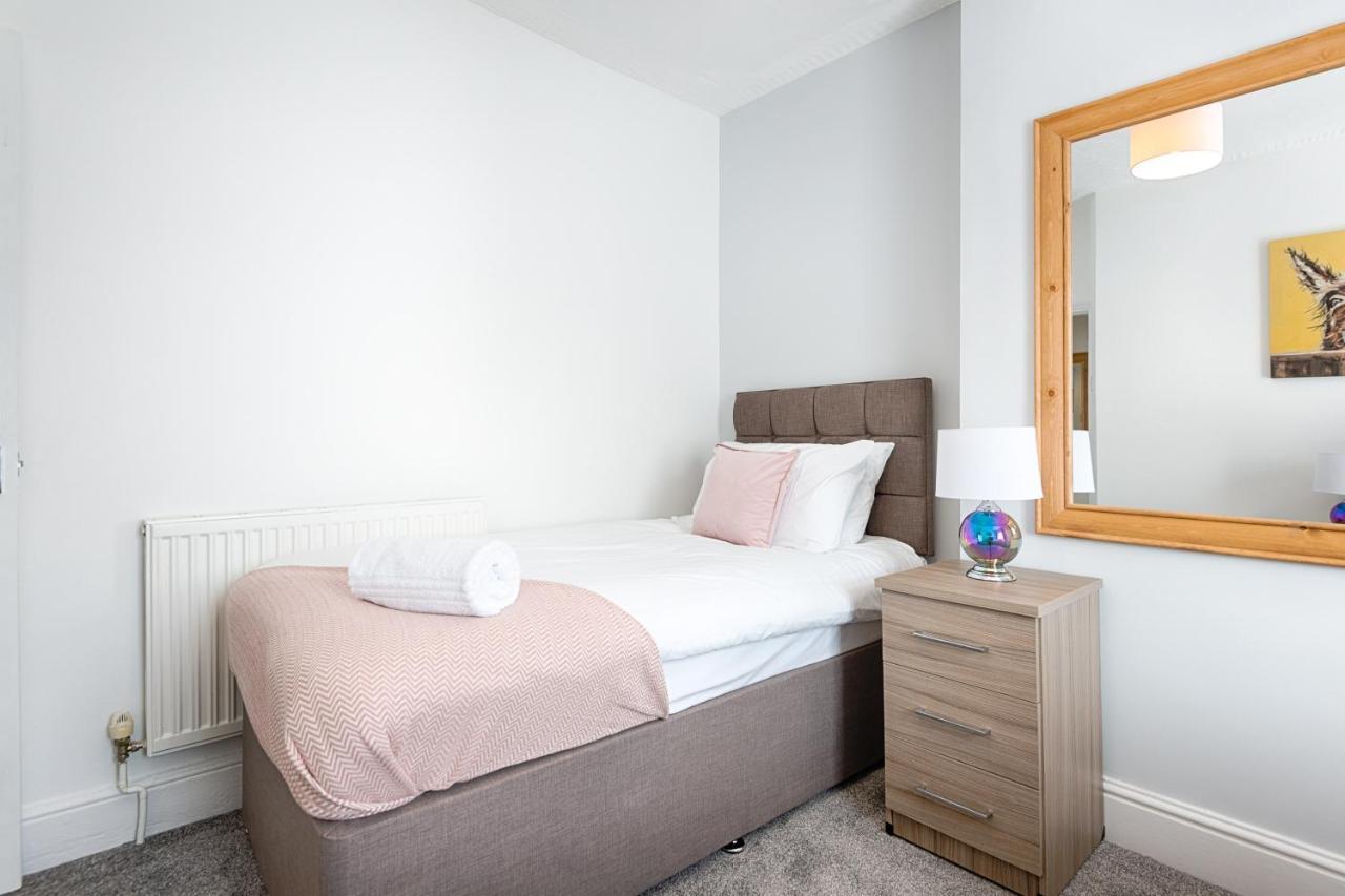 City Centre, Parking, Smart Tv'S In All Rooms Swansea Extérieur photo